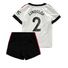 Manchester United Victor Lindelof #2 Bortaställ Barn 2022-23 Korta ärmar (+ Korta byxor)
